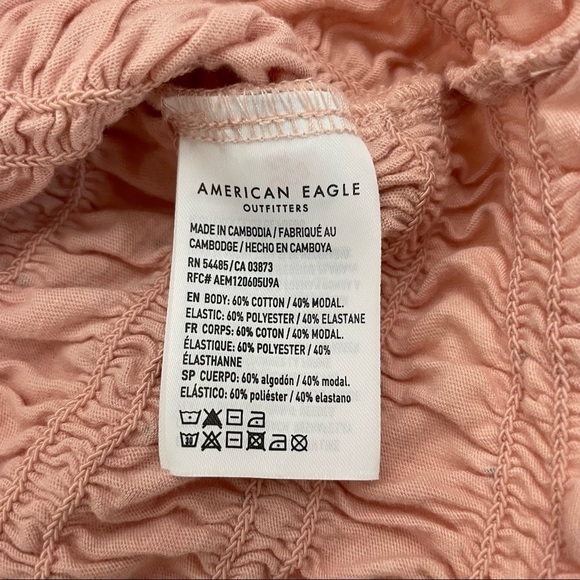 AMERICAN Eagle Pink Crop Top With Daisy Pattern Size Small - Picture 6 of 7